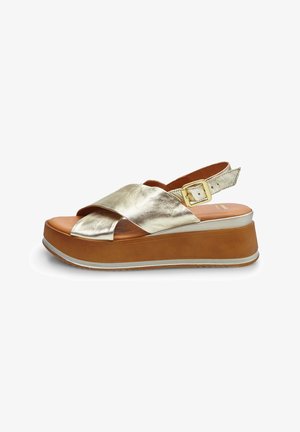 Bata Platvormsandaalid - oro