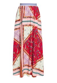 Falda larga en rojo con un estampado de paisley y geométrico multicolor. Cuenta con una cinturilla elástica en azul y blanco que contrasta.