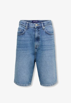 Lyseblå denimshorts med forlommer, bæltestropper, knaplukning og "ONLY & SONS"-label på det inderste linning.