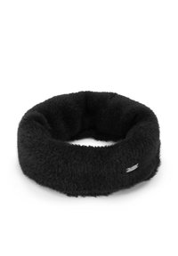 Cache-oreilles noir en tissu doux et pelucheux, présentant une forme arrondie et un petit accent argenté. La surface a une texture duveteuse.