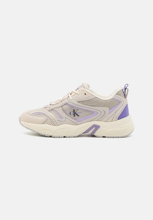 Calvin Klein Jeans RETRO TENNIS - Sneakers basse - eggshell/pastel lilac/aster purple