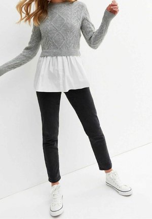 Sweter
