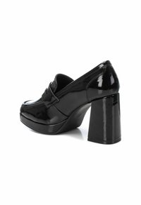 XTI Zapatos de plataforma - black