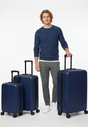 Redolz, ESSENTIALS 3-SET TEILIG - Kofferset - dark blue