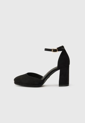 High heels - black