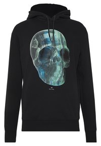 Černá mikina s kapucí, na které je velký, detailní motiv lebky v zelených a modrých tónech, s měkkou texturou a kapucí se stahovací šňůrkou.