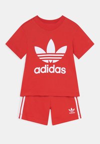 adidas Originals - TEE INFANT UNISEX SET - Rövidnadrágok - red/white Miniatűr kép 1