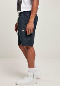 Thumbnail Image 4