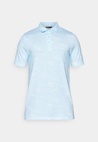 Hellblaues Poloshirt mit kurzen Ärmeln und kragenfreiem Ausschnitt, verziert mit einem dezenten Muster aus Booten und Palmen. Weicher Stoff.