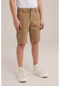 WE Fashion BLUE RIDGE - Šortky - brown