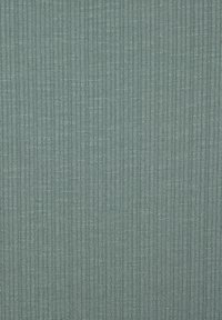 Textúrovaná tkanina v matnej teal farbe, s vertikálnymi ryhami a jemnými variáciami vo svetle a textúre.