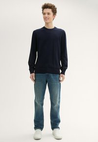 TOM TAILOR DENIM BASIC CREWNECK  - Maglione - sky captain blue