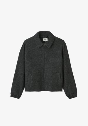 Veste en mélange de laine grise avec fermeture éclair à l'avant, col, poches latérales et poignets élastiques. Présente une coupe décontractée et un design minimaliste.