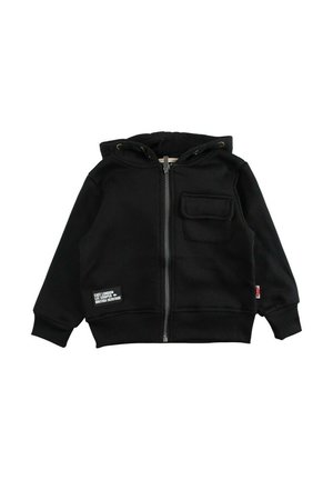 Sweat à capuche noir pour tout-petit avec fermeture éclair à l'avant, poche à rabat sur la poitrine, capuche à cordon de serrage, et écusson indiquant "East London Lee Cooper British Heritage".