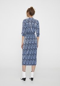 PULL&BEAR Vardagsklänning - blue