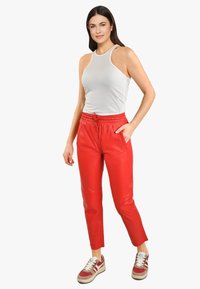 Oakwood GIFT - Leren broek - red