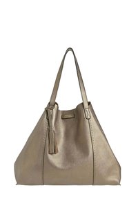 Sac fourre-tout en cuir doré métallisé avec des poignées doubles et un détail en pompon suspendu près du bord supérieur.
