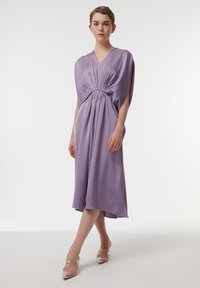 Leem MARKED WAIST DRAPE - Robe de soirée - purple