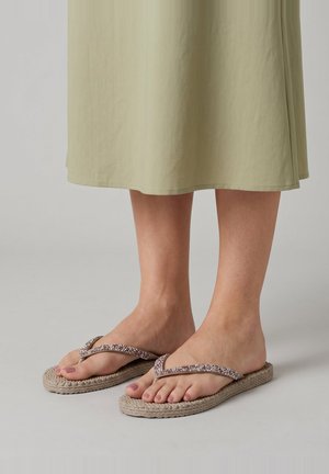 Ilse Jacobsen, CHEERFUL - Pool shoes - atmosphere
