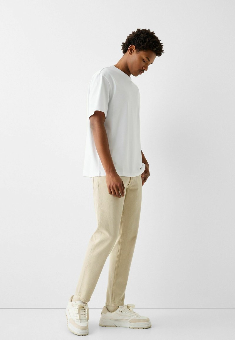 Bershka Straight leg jeans beige