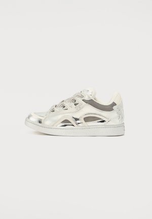 LIBERTY SKATE - Trainers - silver/white