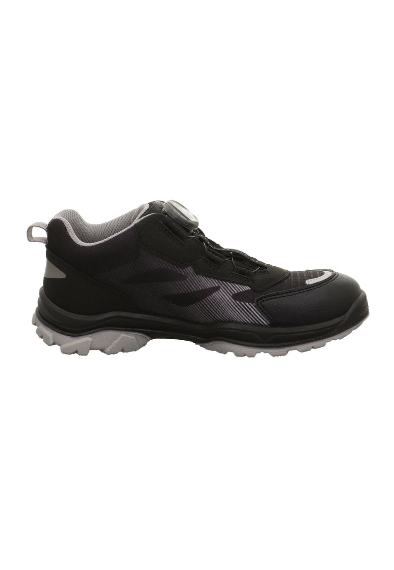 Schwarzer und grauer Sportschuh mit robuster Sohle, gepolstertem Kragen und Dial-Verschlusssystem an der Seite.