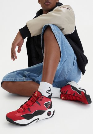 Shaq, SHAQ SNEAKERS MEN'S RED EOSS-H.O.F AQ95027M-RZ - Sneakers hoog - red