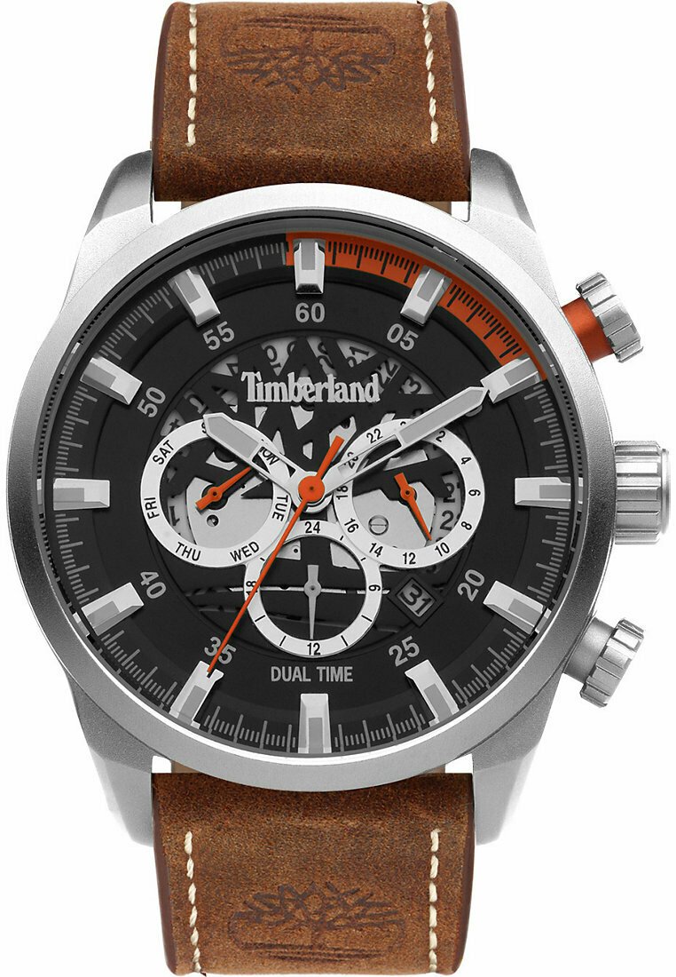 Herren Timberland-Uhr mit schwarzem Zifferblatt, Gehäuse aus silbernem Edelstahl, braunem Lederarmband, Doppelzeit-Anzeige und orangefarbenen Akzenten.