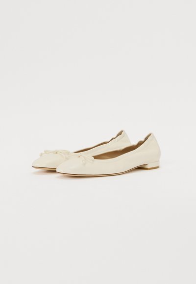 Stuart Weitzman BRIA BALLET - Ballerine - cream