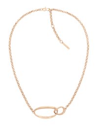 Collana a catena in tono oro con anelli ovali intrecciati e un'etichetta con la scritta "Calvin Klein". Design elegante con una finitura lucida.