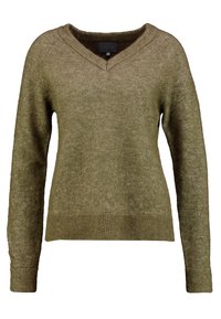 Suéter verde oliva de un material suave y texturizado con escote en V, mangas largas y dobladillo y puños acanalados. Diseño clásico y de corte relajado.