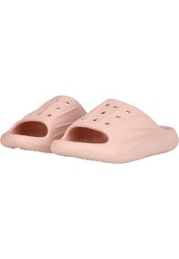 Lyserøde slip-on sandaler med en glat, gummikende overflade, åben tå og perforeret design for åndbarhed. Lavprofil sål for komfort.