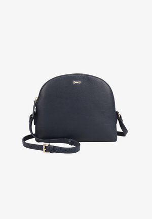 Sac bandoulière en cuir noir avec sommet incurvé, boucle dorée sur la sangle réglable, et petit logo doré au centre avant.