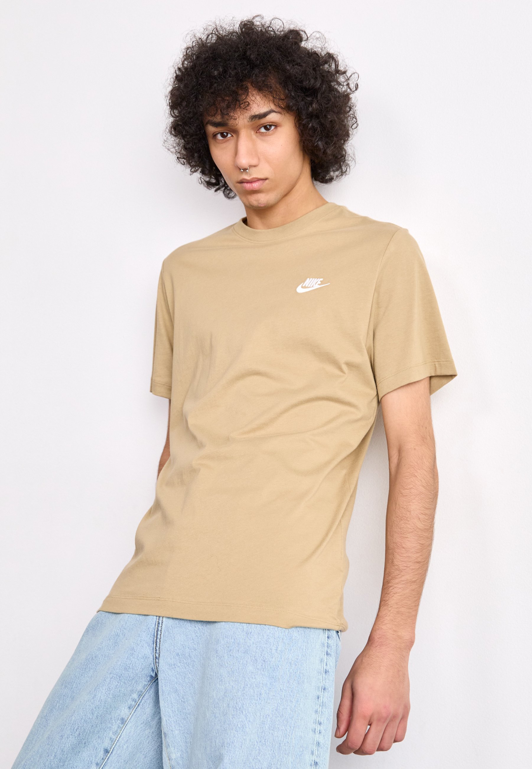 tan nike t shirt