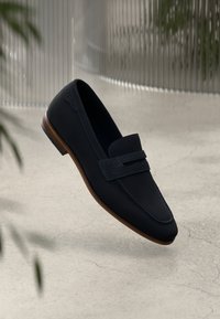 Non sélectionné, dark blue