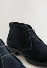 Next REGULAR FIT - Suvarstomi aulinukai - navy
