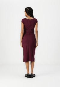 Anna Field HIGH BOATNECK SHORT SLEEVES WIDE KNOT BODYCON DRESS - Džersio suknelė - bordeaux