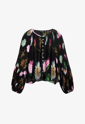 Crna plisirana bluzica s velikim cvjetnim uzorkom u ružičastoj, bijeloj i zelenoj boji, okrugli izrez i dugme koje se zatvara naprijed, s napuhanim rukavima.
