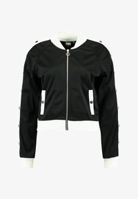 Unselected, black/white