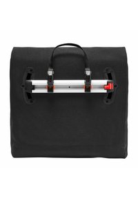 Borsa di stoccaggio nera in tessuto con manico in alluminio bianco, fissato con dettagli arancioni e hardware nero, caratterizzata da una forma rettangolare e una superficie liscia.