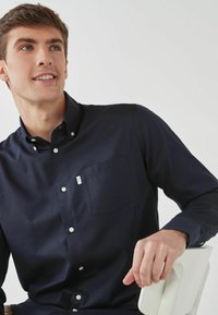 Next EASY IRON BUTTON DOWN - SINGLE CUFF - Overhemd - blue