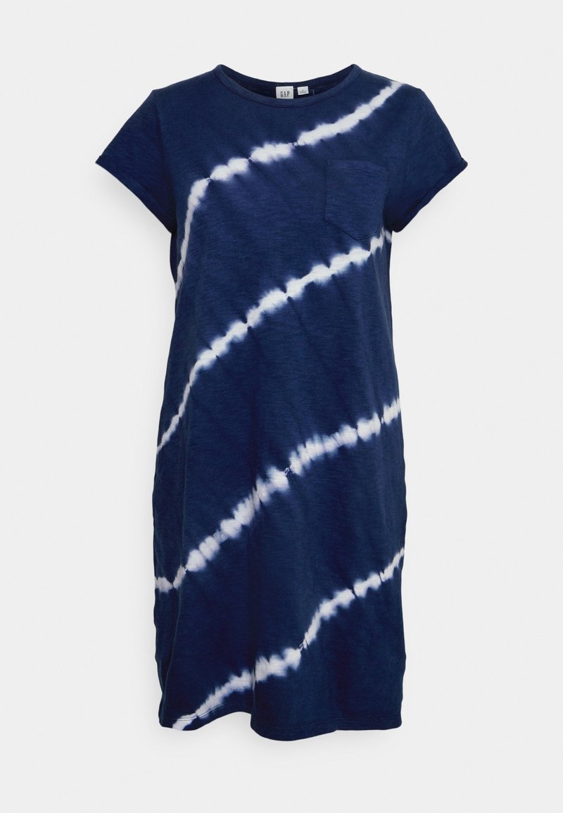 Robe t-shirt tie-dye bleu marine avec des rayures diagonales blanches, manches courtes, col rond et poche avant. Tissu doux et coupe décontractée.