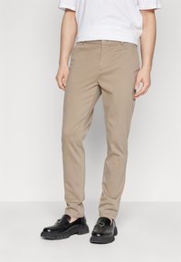 Samsøe Samsøe - FRANKIE TROUSERS  - Chino kalhoty - fallen rock Miniatura obrázku 1