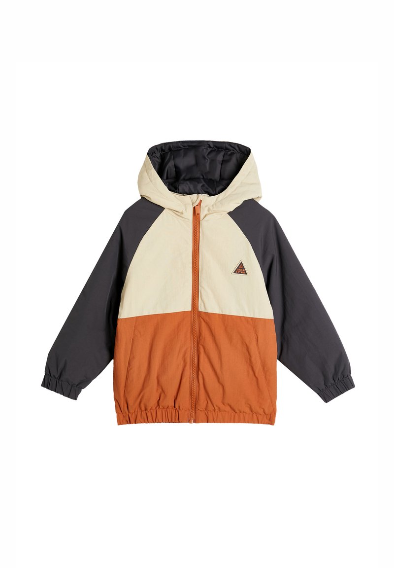 Lichtgewicht jack met capuchon, voorzien van oranje, crème en donkergrijze panelen, elastische manchetten, een ritssluiting aan de voorkant en een klein logo.