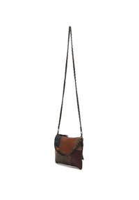 Malá obdĺžniková patchwork kožená crossbody taška s tmavo kovovým reťazcom v rôznych odtieňoch hnedej, zelenej a námornej.
