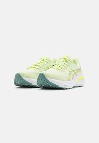 ASICS GT-2000 13 - Cestná bežecká obuv - cool matcha/celadon