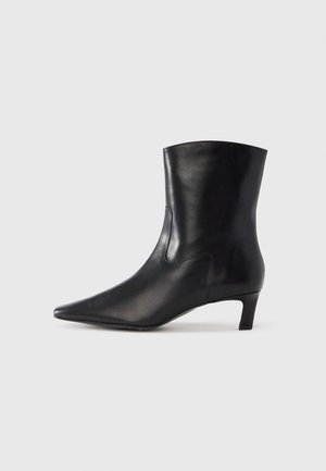 NASH - Classic ankle boots - black
