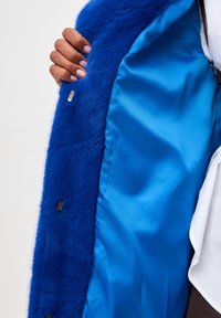 Cesare Gaspari Wintermantel - blue