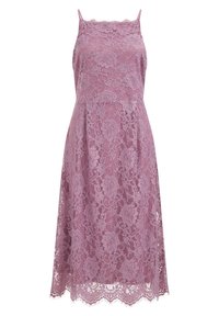 Spetsklänning i mjuk lila, med intrikata blommönster, justerbara spaghettiband och en vågig nederkant. Elegant och figursydd design.