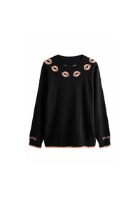 - Sweter